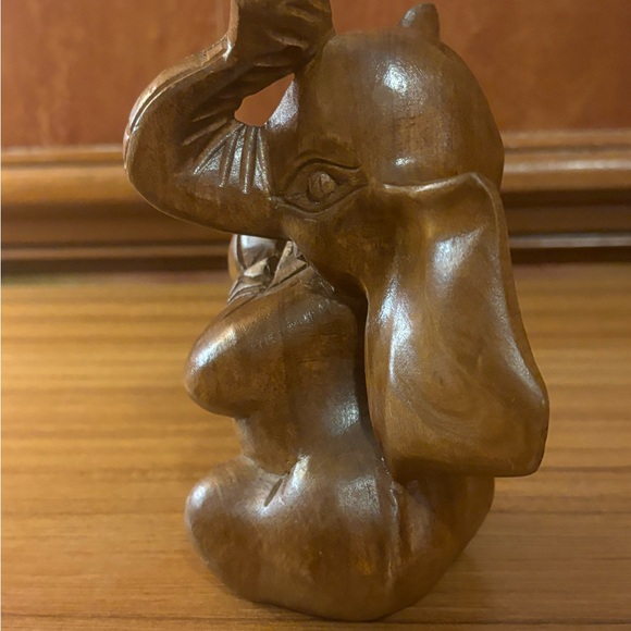 Vintage Genuine Monkey Pod Wood Hand Carved Circus Elephant w/Ball 1980s - Picture 5 of 7